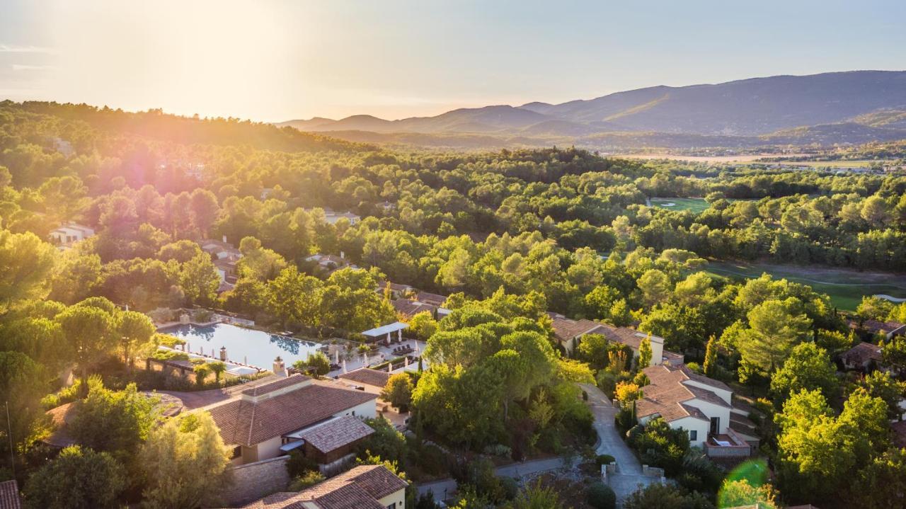 Terre Blanche Hotel Spa Golf Resort Tourrettes Exterior photo